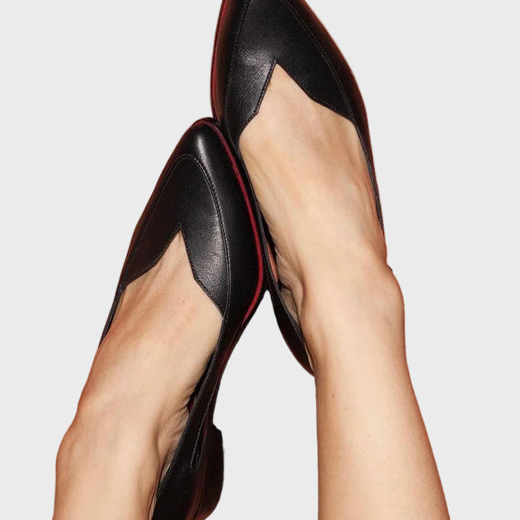 DORA | Escarpin élégant sculpté à petit talon pour un look raffiné