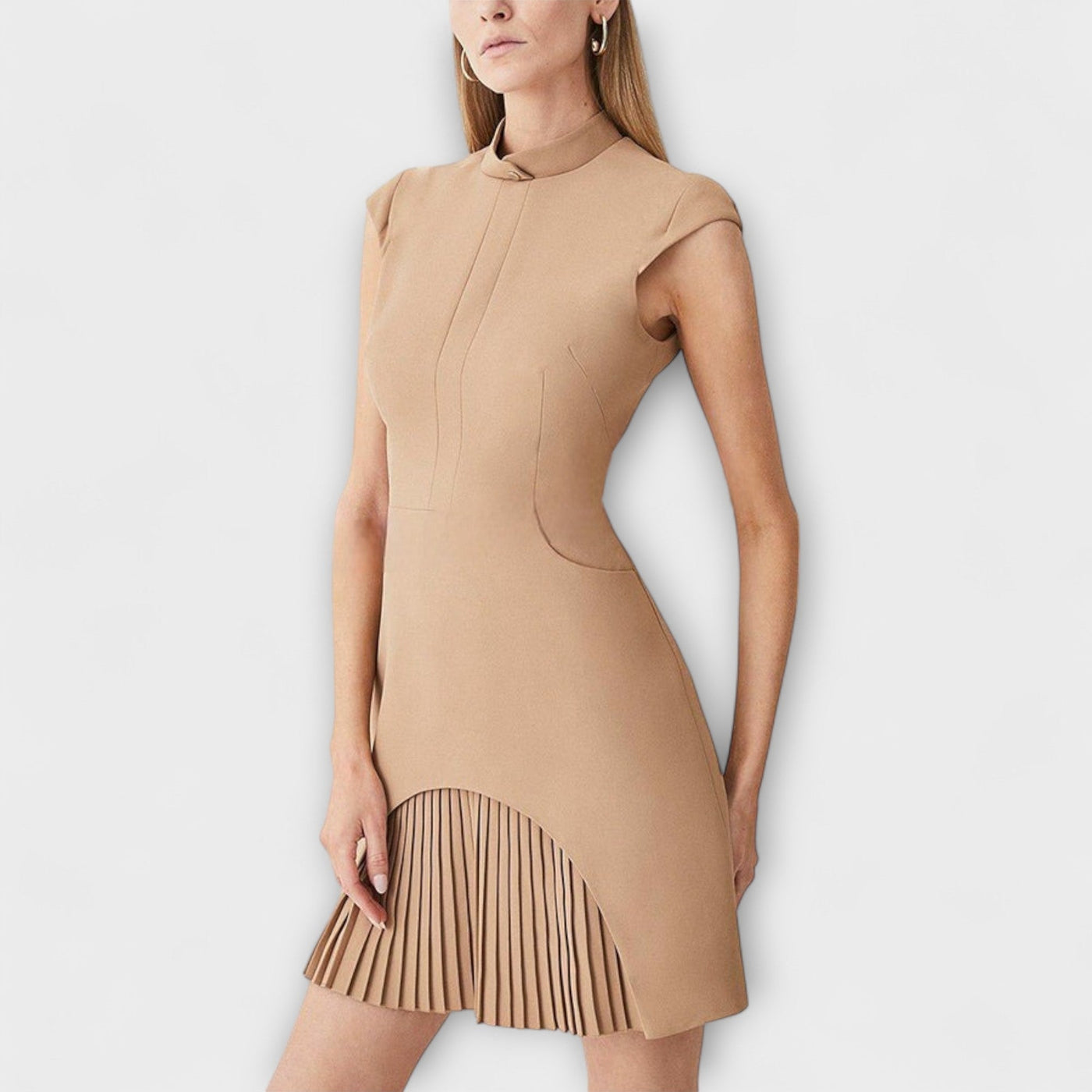 Elowen - Robe mini en patchwork inspirée par le militaire avec col montant